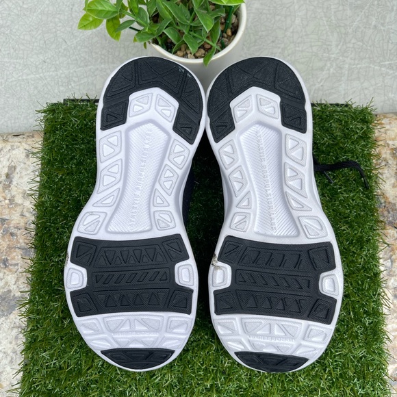 - APL🔴TechLoom Breeze women’s size 5 like new - Picture 15 of 16